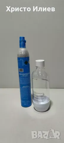 Резервна бутилка Sodastream CO2 и пластмасова бутилка 1л, снимка 3 - Други стоки за дома - 48188309