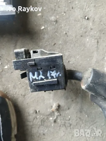 Лостче чистачки за Mazda 2 , 2017г, снимка 3 - Части - 47779306