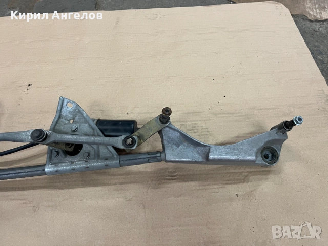 Механизма на чистачките за Mercedes C-class  W203 / CLK W209, снимка 3 - Части - 51562204