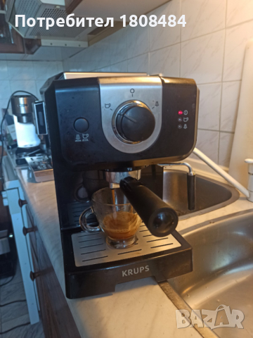 Кафе машина Крупс с ръкохватка с крема диск, работи перфектно и прави страхотно кафе с каймак , снимка 3 - Кафемашини - 36510337