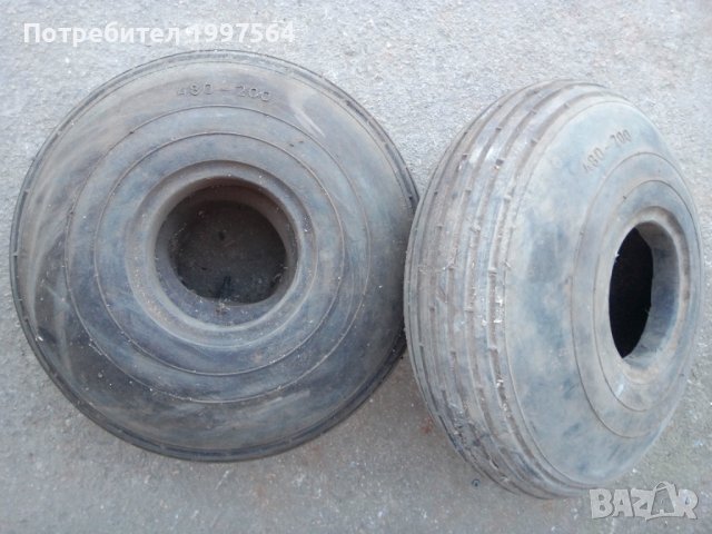 Самолетни гуми, снимка 4 - Гуми и джанти - 39713170