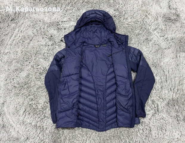 Дамско пухено яке Berghaus, Размер М, снимка 4 - Якета - 52417919