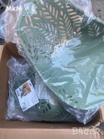 Комплект от 4 градински стола Calvi от полипропилен - THE HOME DECO FACTORY, снимка 8 - Столове - 50913571