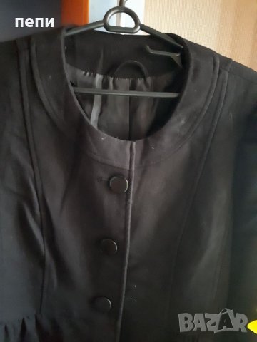 Елегантно дамско палто