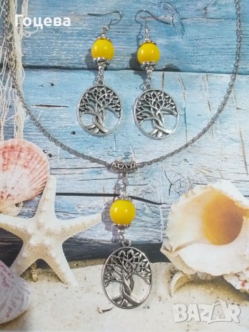 Слънчев комплект бижута с овални медальони Дървото на живота и порцеланови мъниста , снимка 1 - Бижутерийни комплекти - 32892324