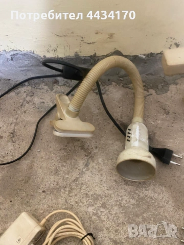 Спешно! Практична лампа с щипка – За бюро, етажерка или легло, снимка 2 - Друга електроника - 53341073