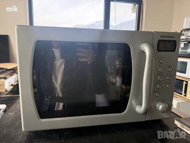 Сива микровълнова печка с грил, снимка 2 - Микровълнови - 53172531