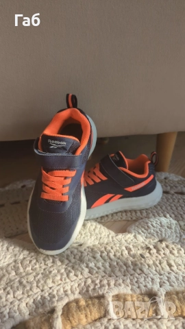 Чудесни детски маратонки Reebok номер 31 за краче 19,5 см, подходящи за момиче. 