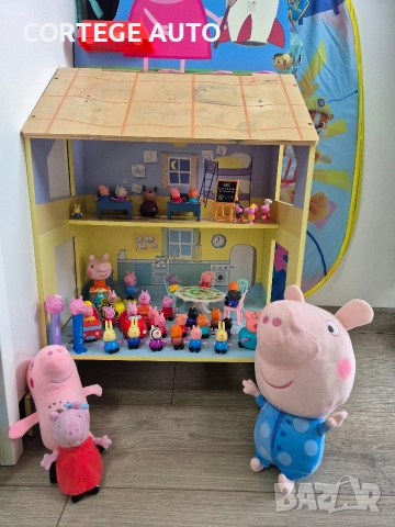 детска дървена къща, дъска с фигурки на Пепа Пиг и Писта, снимка 2 - Образователни игри - 52811377