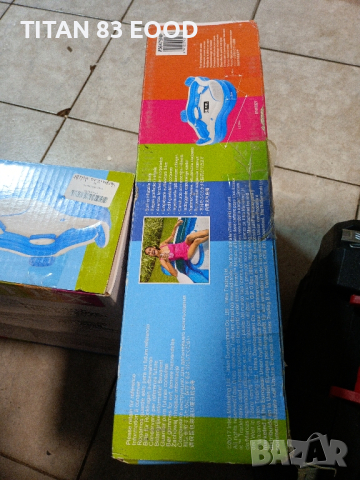 Надуваем басейн Intex Swim Center с 4 стола с облегалка, снимка 4 - Други стоки за дома - 44875178