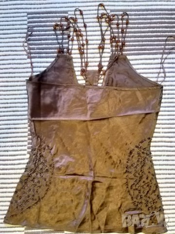 Сатенен топ, снимка 2 - Корсети, бюстиета, топове - 26522964