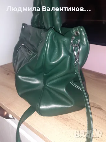 Дамска чанта в зелено , снимка 4 - Чанти - 47480697