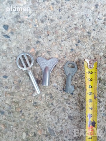 Стари ключове, снимка 1 - Антикварни и старинни предмети - 35209485