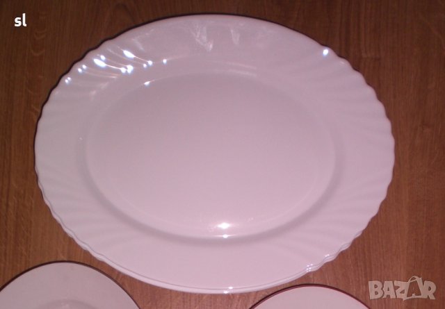 Плато,порцеланови чинии.порцеланов поднос, снимка 1 - Аксесоари за кухня - 43832439