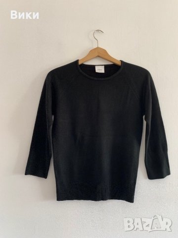 Дамска черна блуза , снимка 3 - Блузи с дълъг ръкав и пуловери - 27089400