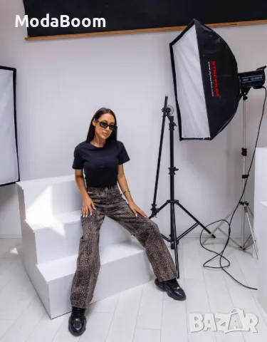 Уникални дамски дънки , снимка 4 - Дънки - 47531411