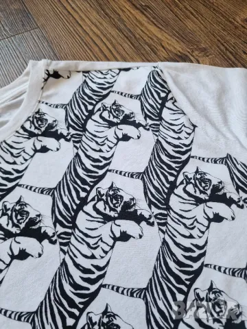 Страхотна мъжка тениска VERSACE JEANS размер XL , снимка 4 - Тениски - 50370150
