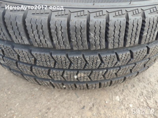 Зимни гуми 215 60 16C nexen 