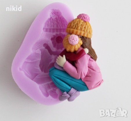 Майка с дете със зимни шапки силиконов молд форма фондан калъп гипс шоколад