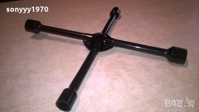 ЯКА кръстчка за гуми 17/19/21/23мм-нов ключ