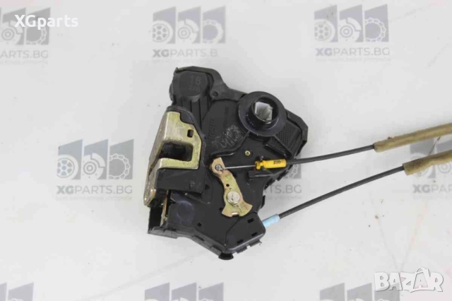 Брава врата предна лява за Toyota Corolla E12 (2001-2007)