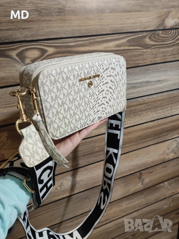 МК дамска чанта , снимка 2 - Чанти - 53225750