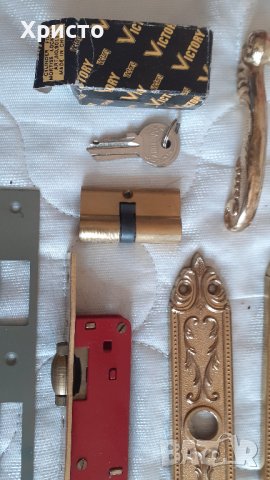 дръжки за врата и брава, нови, комплект, масивен метал, ретро и красиви, снимка 2 - Други - 36992681