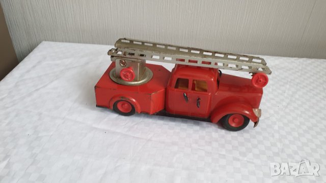 Ламаринена играчка пожарна СССР