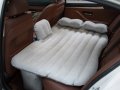 Компактен надуваем матрак - легло за автомобил - за задна седалка, снимка 1