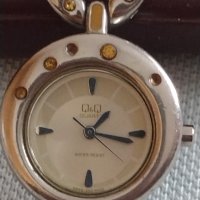 Елегантен дамски часовник Q/Q QUARTZ WATER RESISTANT красив стилен дизайн 41761, снимка 1 - Дамски - 43893289