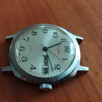 Стар механичен часовник СЛАВА, СССР, снимка 3 - Колекции - 43707467