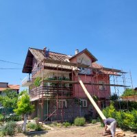 Ремонт и изграждане на покриви и навеси