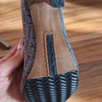 Обувки на Calvin Klein, 36 размер , снимка 2 - Дамски обувки на ток - 40621148