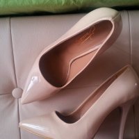 Обувки, снимка 1 - Дамски обувки на ток - 28174997