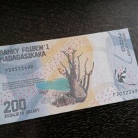 Банкнота - Мадагаскар - 200 ариари UNC | 2017г., снимка 1 - Нумизматика и бонистика - 27553639