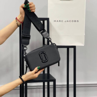 Marc Jacobs дамскa чанта висок клас реплика, снимка 2 - Чанти - 44854877