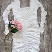 Нова къса парти кактейлна елегантна еластична бяла рокля , снимка 2 - Рокли - 39913478