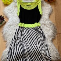 Памучна рокля с неонов акцент, снимка 1 - Рокли - 37108685
