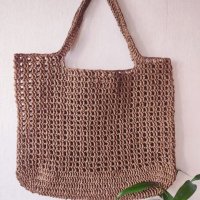 Модерна Ръчно плетена чанта от Рафия, снимка 1 - Чанти - 37267189