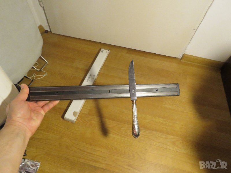  Магнитна поставка за ножове и прибори- монтаж на стена -  за да ви е всичко подредено и на ед, снимка 1