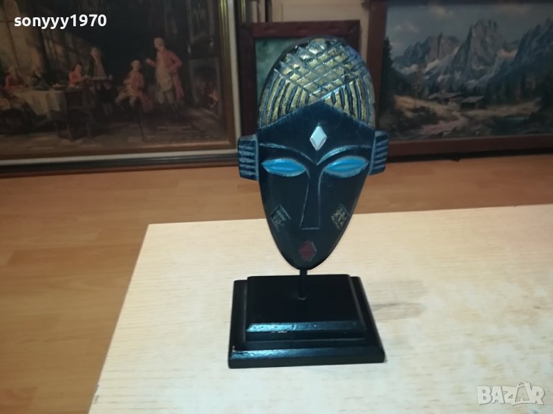 ДЪРВЕНА МАСКА НА СТОЙКА ОТ ФРАНЦИЯ 0312231002, снимка 1