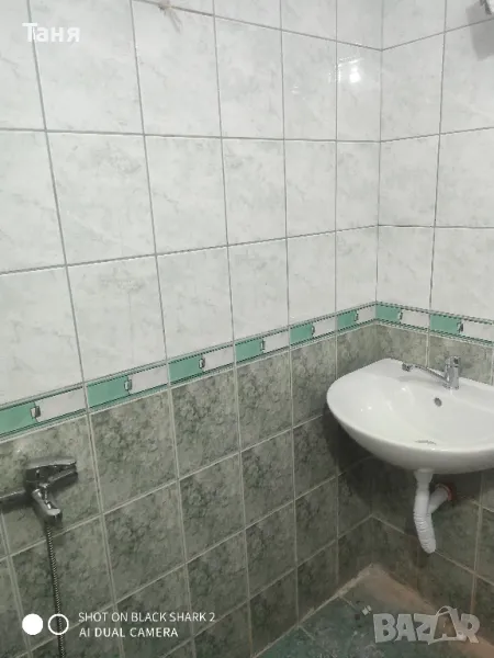 Отдава се едностаен апартамент във кв Враждебна намиращ се на партерно място, снимка 1