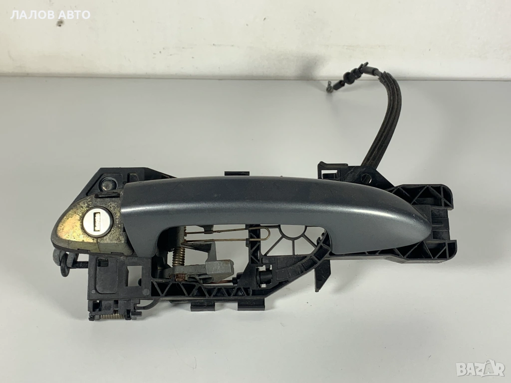 Предна лява дръжка врата Пасат Б6 Predna lqva drujka vrata Passat B6 , снимка 1