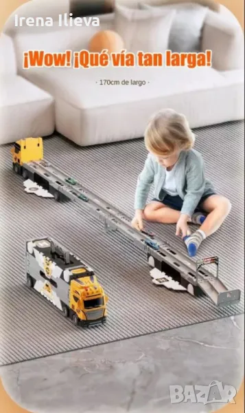 Трансформиращ се голям детски камион с рампа и колички, снимка 1