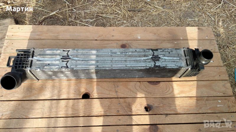 Интеркулер, междинен охладител 144960023R Renault 2.0 dCi, снимка 1