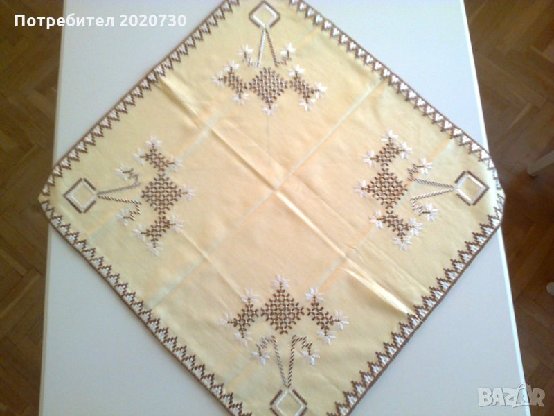 Каре българска бродерия на панама с копринени конци - 65 см., снимка 1