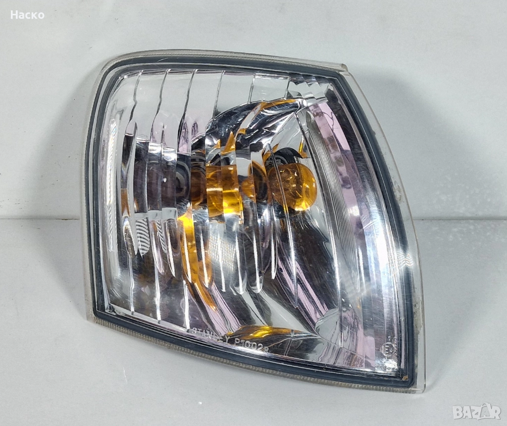 Десен Мигач Mazda Demio Мазда Демио, снимка 1