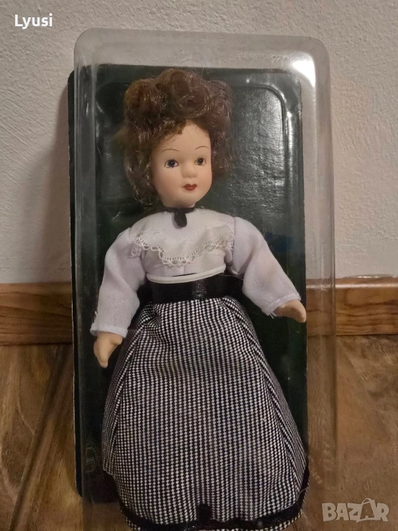 DeAgostini порцеланова кукла, снимка 1