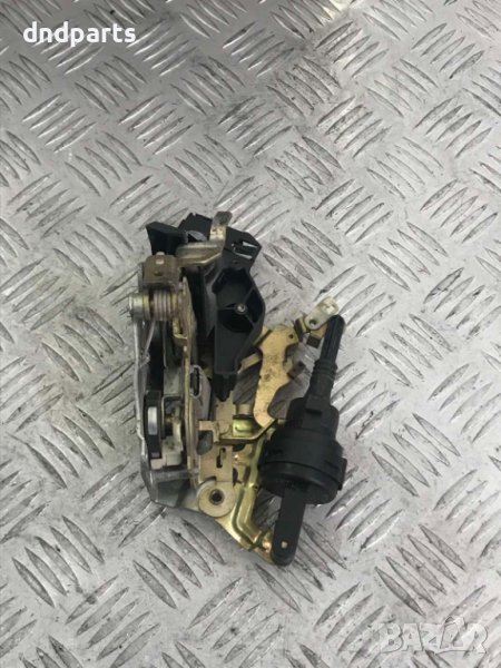 Предна дясна брава Mercedes C-CLass,W202,1997г., снимка 1