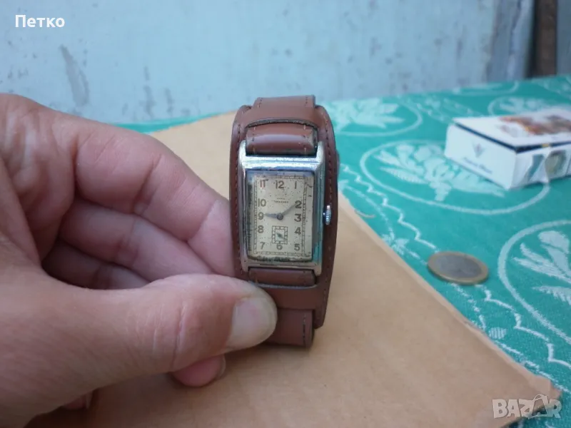 Много рядък часовник CYMA TAVANNES, снимка 1